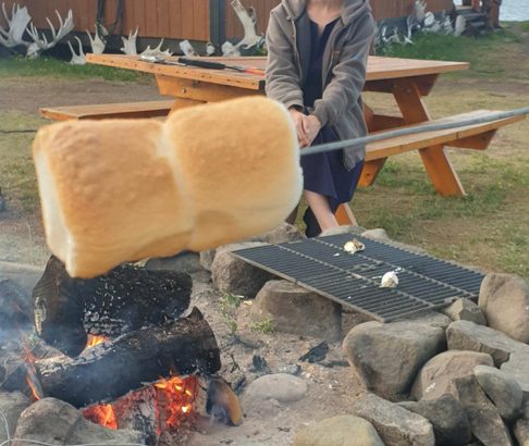I cannot believe this! Here's Tim's perfect Canadian toasted marshmallows #Spatsizi The man does it with an electric drill on slow speed. Unbelievable. Fantastic taste.